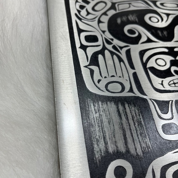 Vintage ' Sisiutl ' Inuit Etched Aluminum Plaque - Picture 4 of 6